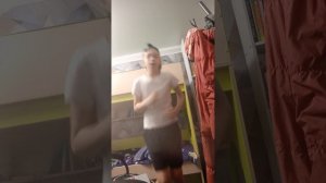 типичный дед с внуком (юмор,шутка,прикол, смех 🤣🤣🤣🤣🤣🤣🤣🤣)