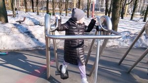 День в парке 3 часть - Басик и компания"мы чуть не опоздали на Автобус "