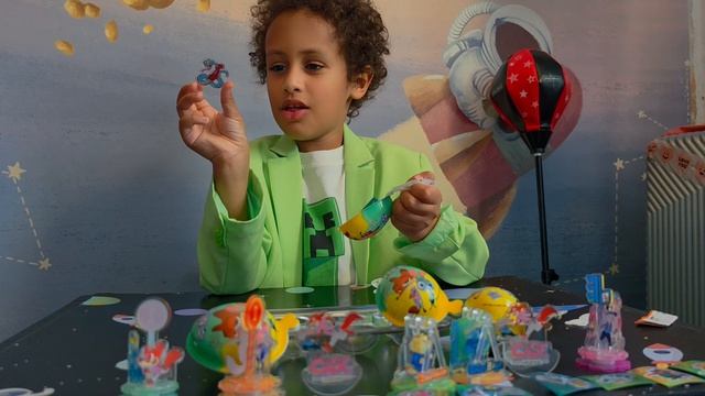 Распаковка шоколадных яиц с сюрпризом Зоотопия с игрушкой