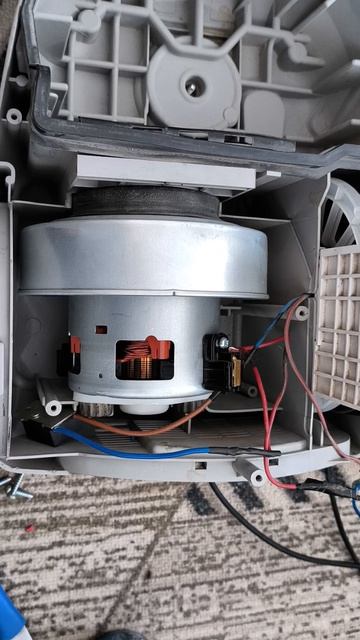 Плавный запуск мотора пылесоса.