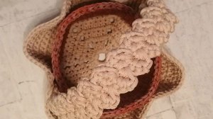 Заключительная часть. Пришиваем ручку. Пасхальная корзинка готова!