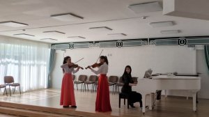 Дуэт Быковы Екатерина и Мария, ДШИ №1 г. Ельца, И. Брамс "Венгерский танец №5"