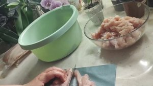 VLOG Тяжело видеть когда распадается семья. Эх доля наша женская 😞. Готовлю, жду гостей