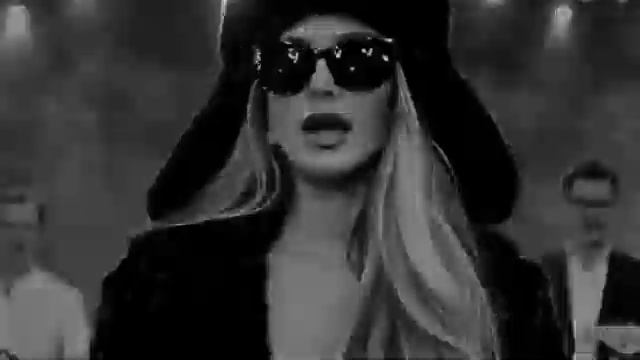 Без конца сохнут губы