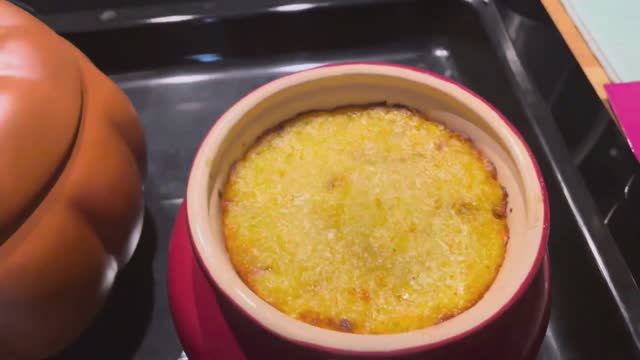 Картофельная бабка в горшочке.