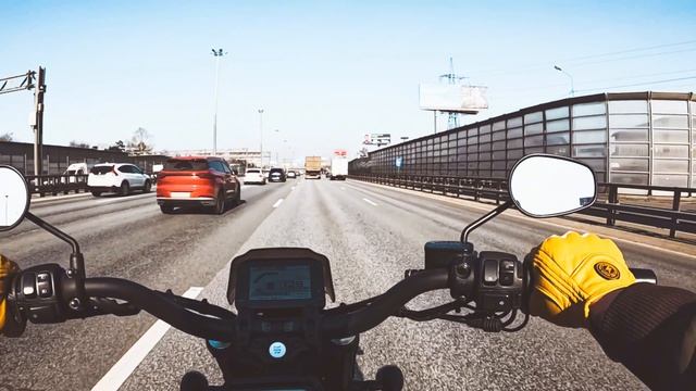 🎻 🐎 🎩 🕰️ наслаждаюсь поездкой с каждым днем все теплее