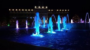 #красивые вечерние фантаны