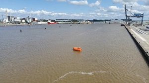 Спуск спасательной шлюпки