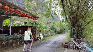 На великах по деревне!