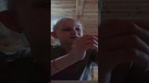 показываю то что есть в моей комнате