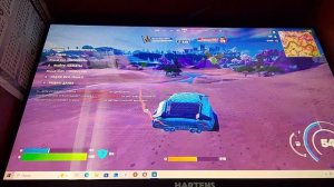 Я играю в fortnite