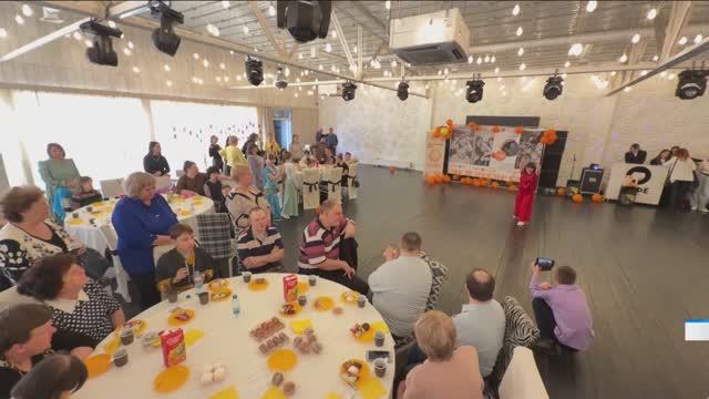Танцевальный праздник для детей с синдромом Дауна устроили студенты Алтайского института культуры смотреть онлайн