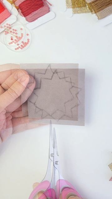 Брошь ручной работы Орден, сборка вышивки в брошь