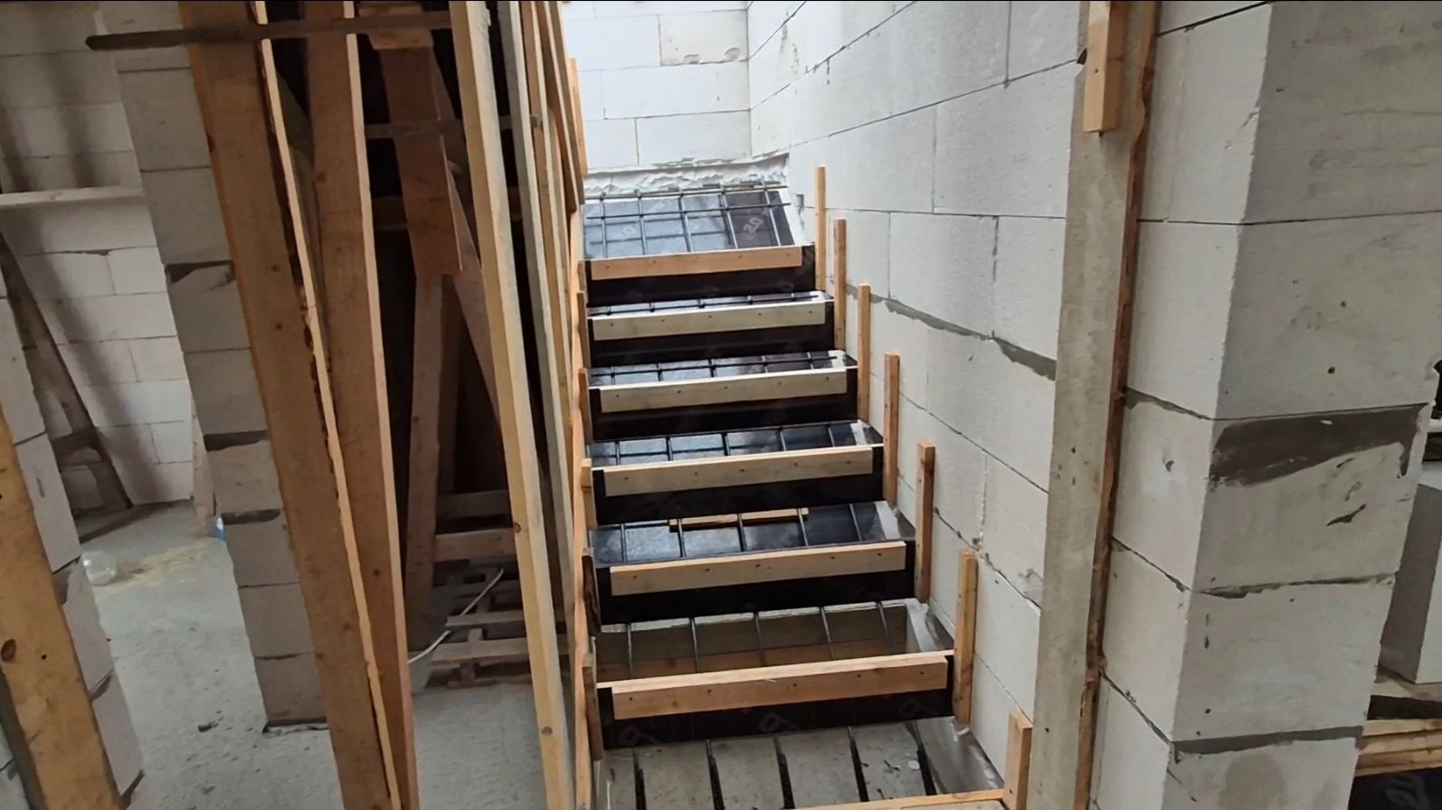 Дом за 150 дней...день: 43-45...строю как себе...