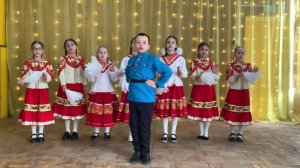 русская народная песня «КОМАРОЧЕК»