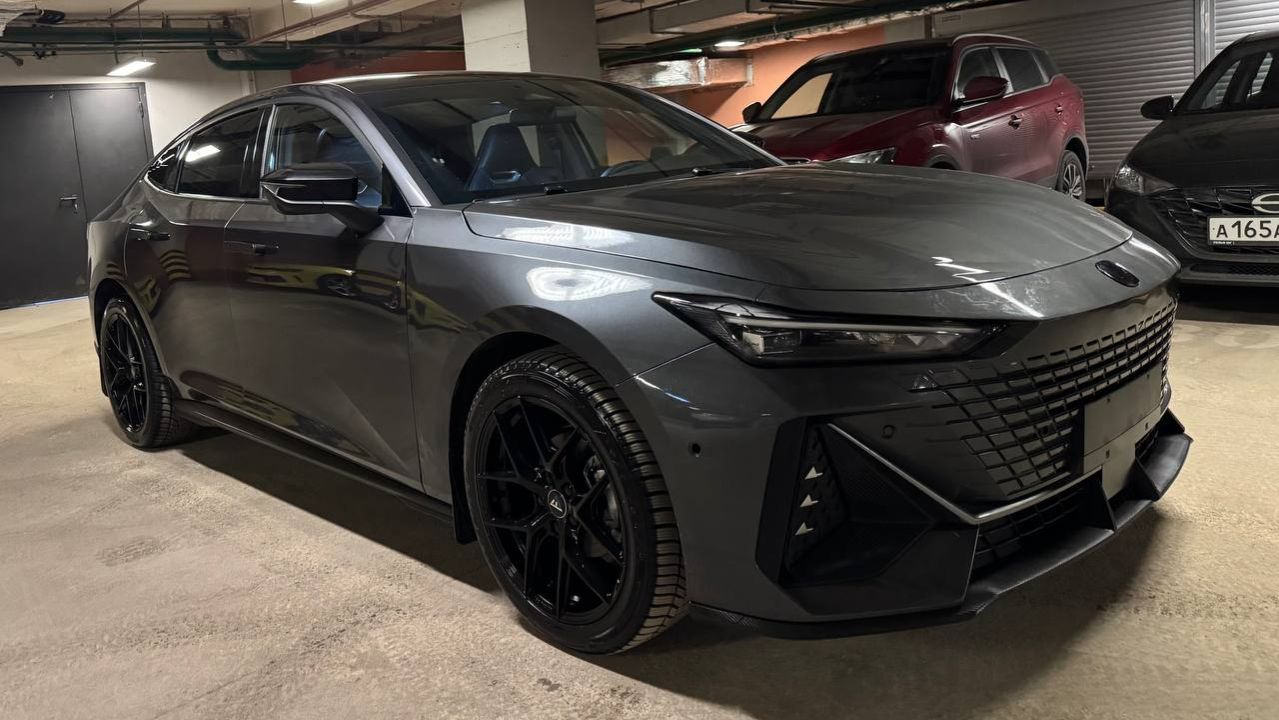 Changan UNI-V 1.5 АT 2023 Серый