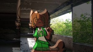 Стойте! 🤦 Я так не могу общаться! 😠 Белая липкая жидкость везде разлилась по моему экрану! О-оу!