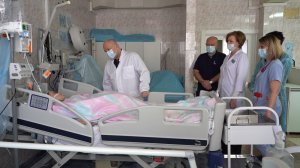 Губернатор Севастополя Михаил Развожаев навестил детей пострадавших в результате взрыва на Корчагина