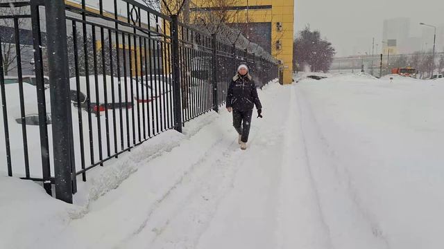 Пешком в магазин Метро на Ленинградке из Тушино