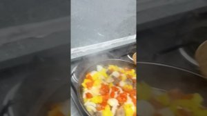 Жареные печень из Болгарского перца и помидорами