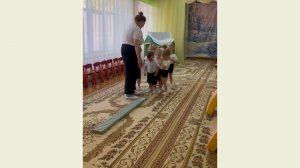 Игровое занятие по физ. культуре в группе раннего возраста "Прогулка с Зайчиком в зимний лес"