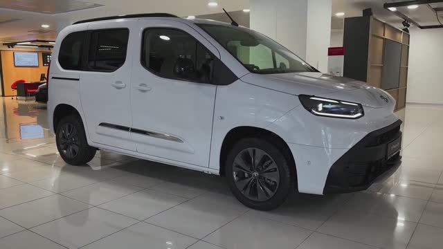 Toyota Proace City Тойота Проайс смотреть онлайн