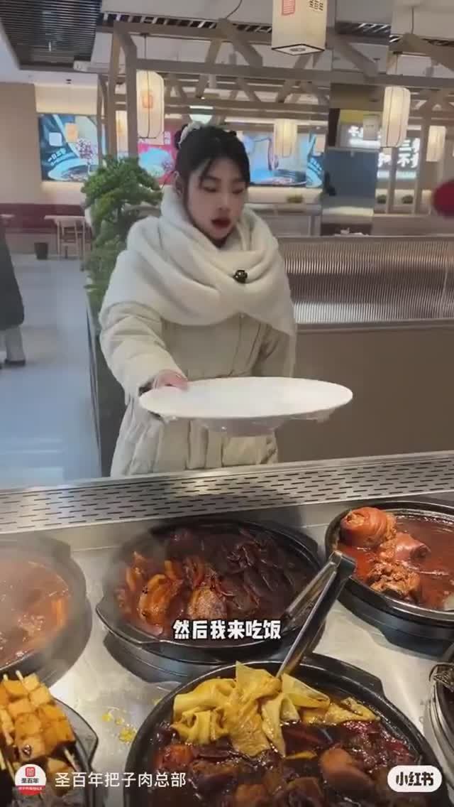 На ее месте должен был быть - Я!!!!!