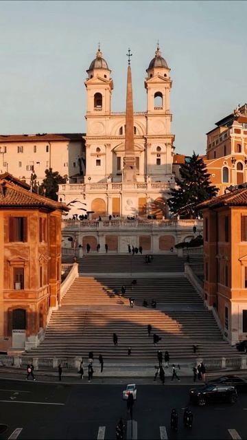 Вечерняя прогулка по Испанской лестнице в Риме #Рим #ИспанскаяЛестница #Путешествия