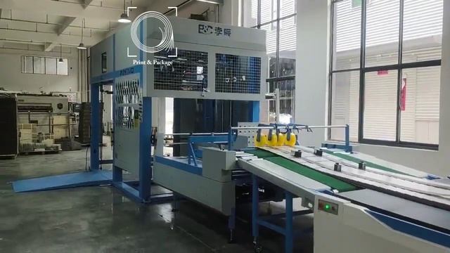 Автоматическая кашировальная машина с устройством переворота