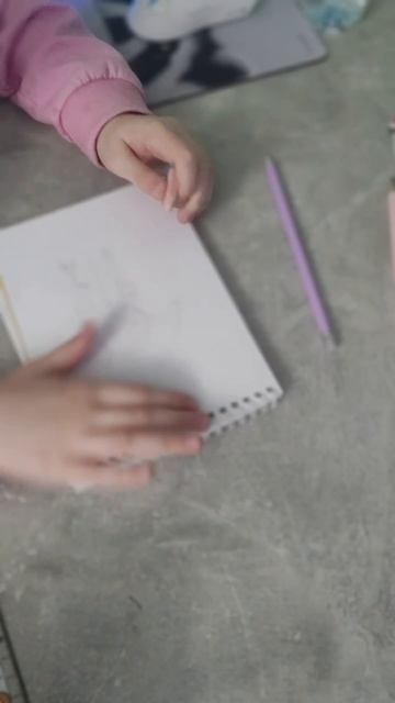 рисую Pomni из цифрового цирка :0