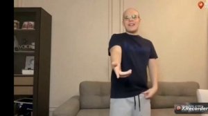 Возьми телефон детка: