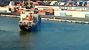 Швартовка судна в Антверпене. 2009.