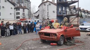 В Анапском пожарно-спасательном гарнизоне прошло профилактическое мероприятие для молодежи
