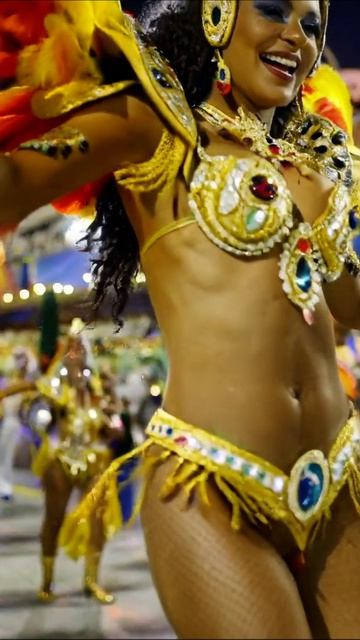 Карнавальная магия: яркие цвета и танцы #карнаваль #танцы #культура