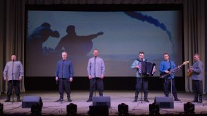 На поле танки грохотали