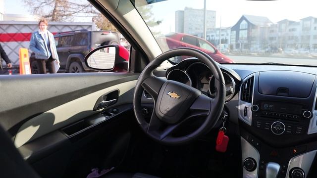 Chevrolet Cruze красный смотреть онлайн