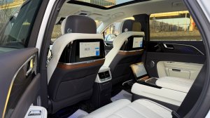 Hongqi E-HS9 660km 4WD