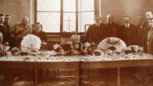 Автор канала ПРОсмотр потребовал у английского короля Карла третьего, вернуть все Русские ценности!