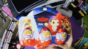 Открываем шоколадные яйца Kinder Joy Очень Странные Дела. Три яйца и сразу четыре героя🍿