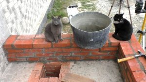 🏠НАШЕ КРЫЛЬЦО! Кладка стен из кирпича 🧱! Планы на подоконник и немного про изоластик.