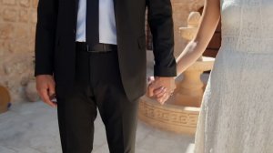 Они поженились, но не сказали родителям