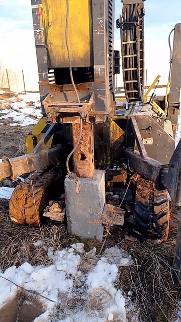 ИСПЫТАНИЯ СВАЙ 1 ДЕНЬ. #архитектор #инженер  #сваи #свайныйфундамент