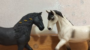 Клип "Шёлк" /фигурки шляйх/