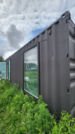 Подготовка контейнера к утеплению и нанесение ППУ.