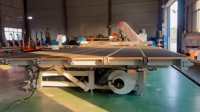 Работа столов резки под сброс стекла до 5 мм толщиной и полистовую загрузку стекла толщиной от 6 мм