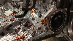 Улучшение звучания акустики за счёт шумо-виброизоляции дверей материалами Шумоff