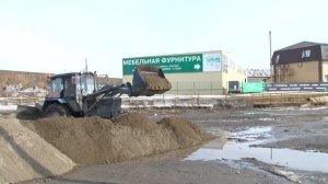 В районе «переезда» в Бийске началось сооружение временной песчаной насыпи (Бийское телевидение)