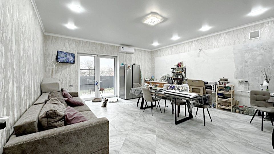 Красивый и уютный дом 142кв.м. 6,5соток 5 комнат терраса мебель техника. Краснодарский край, Армавир