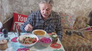 Жизнь в деревне / Дела житейские, что на участке. Обед, накормила мужа, Вкусно