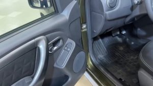 Renault Duster 2018 зеленый